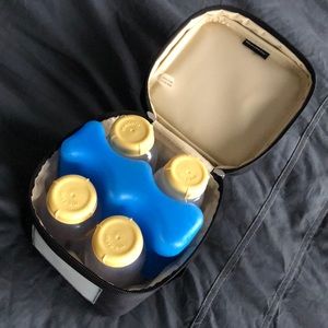 NWOT Medela travel breastmilk cooler set